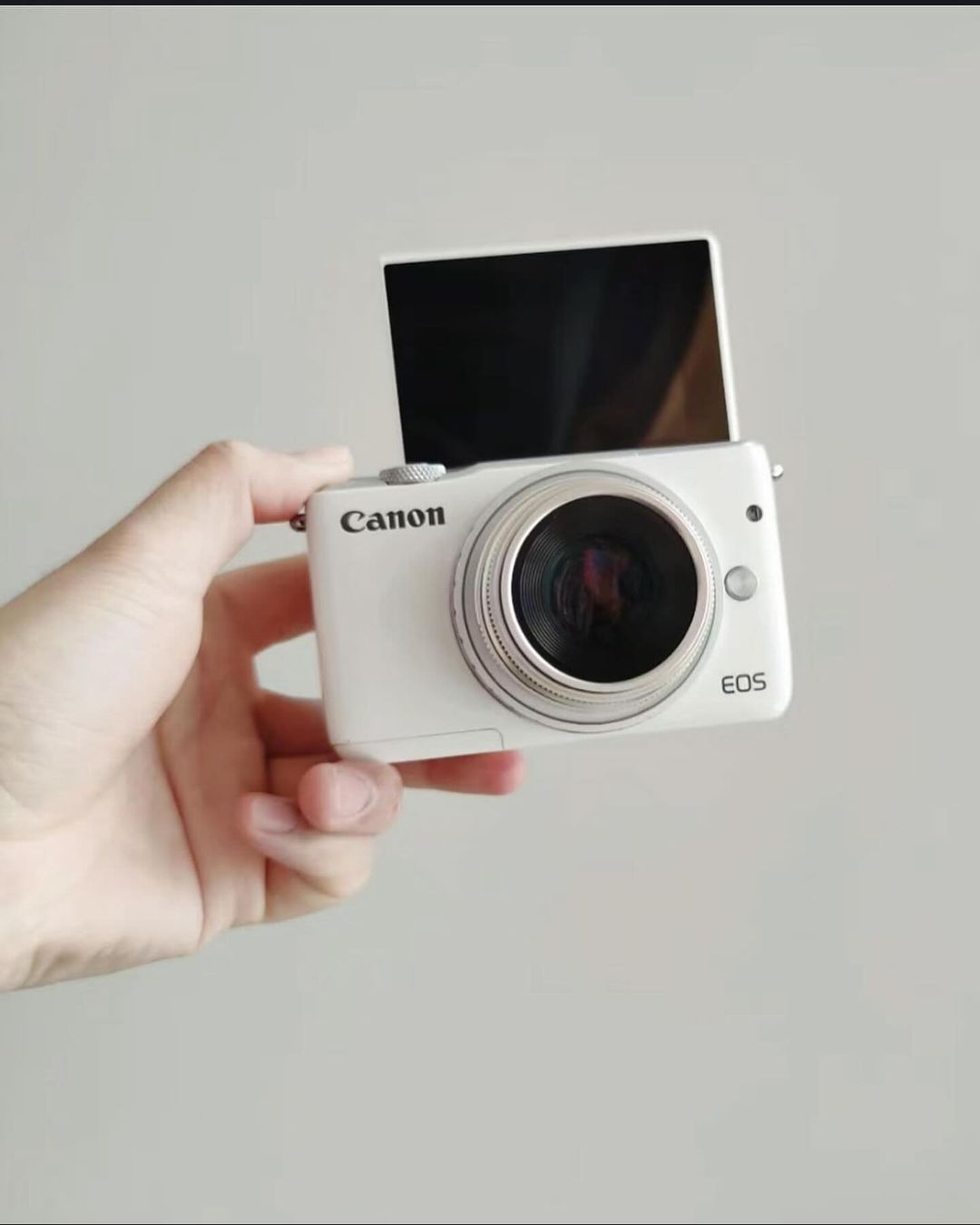 Canon EOS M10